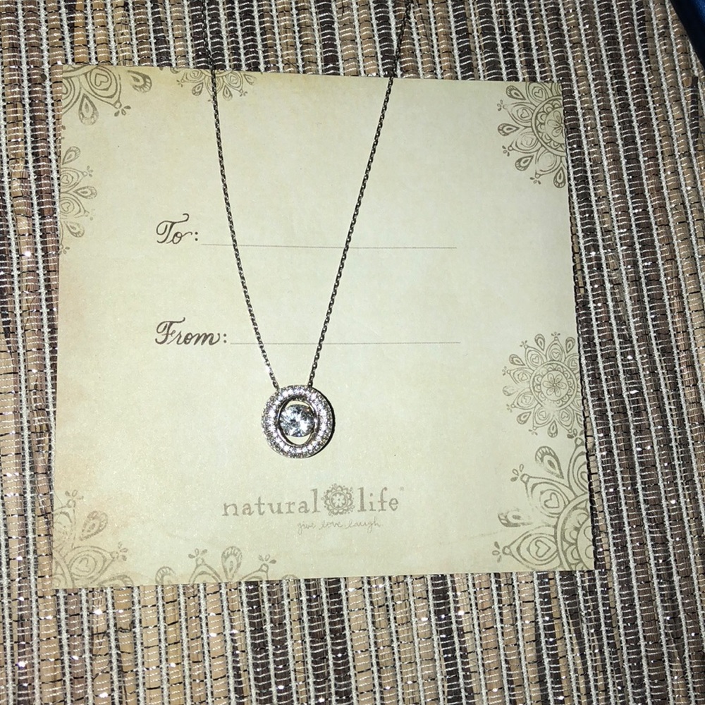 Rotating diamond necklace